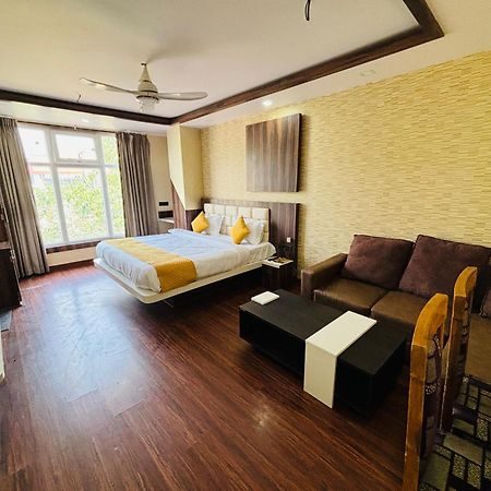 Kings Inn Hotel Ранчі Екстер'єр фото