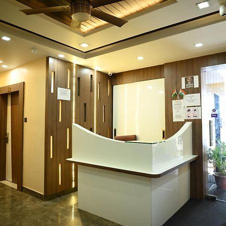 Kings Inn Hotel Ранчі Екстер'єр фото