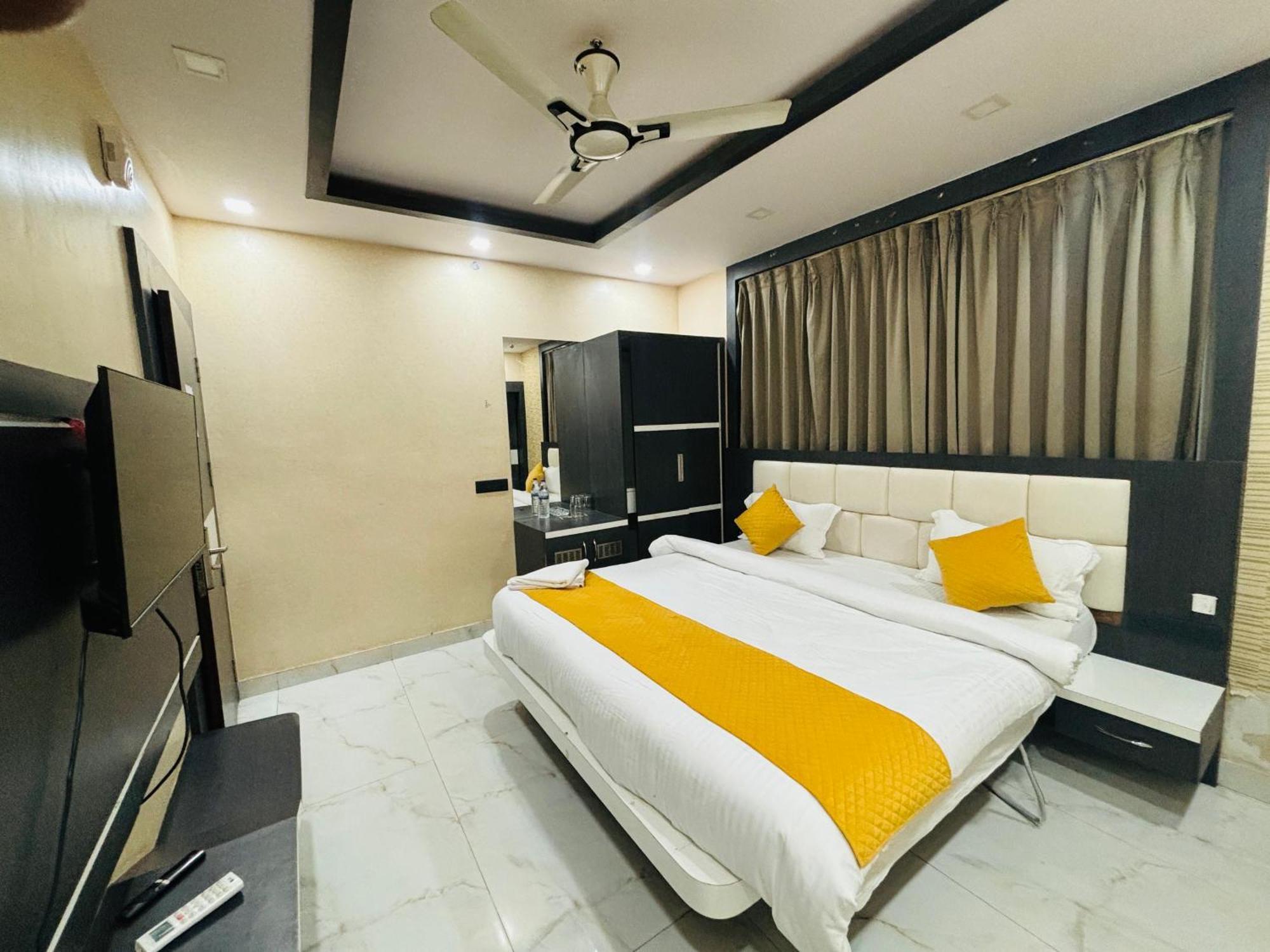 Kings Inn Hotel Ранчі Екстер'єр фото