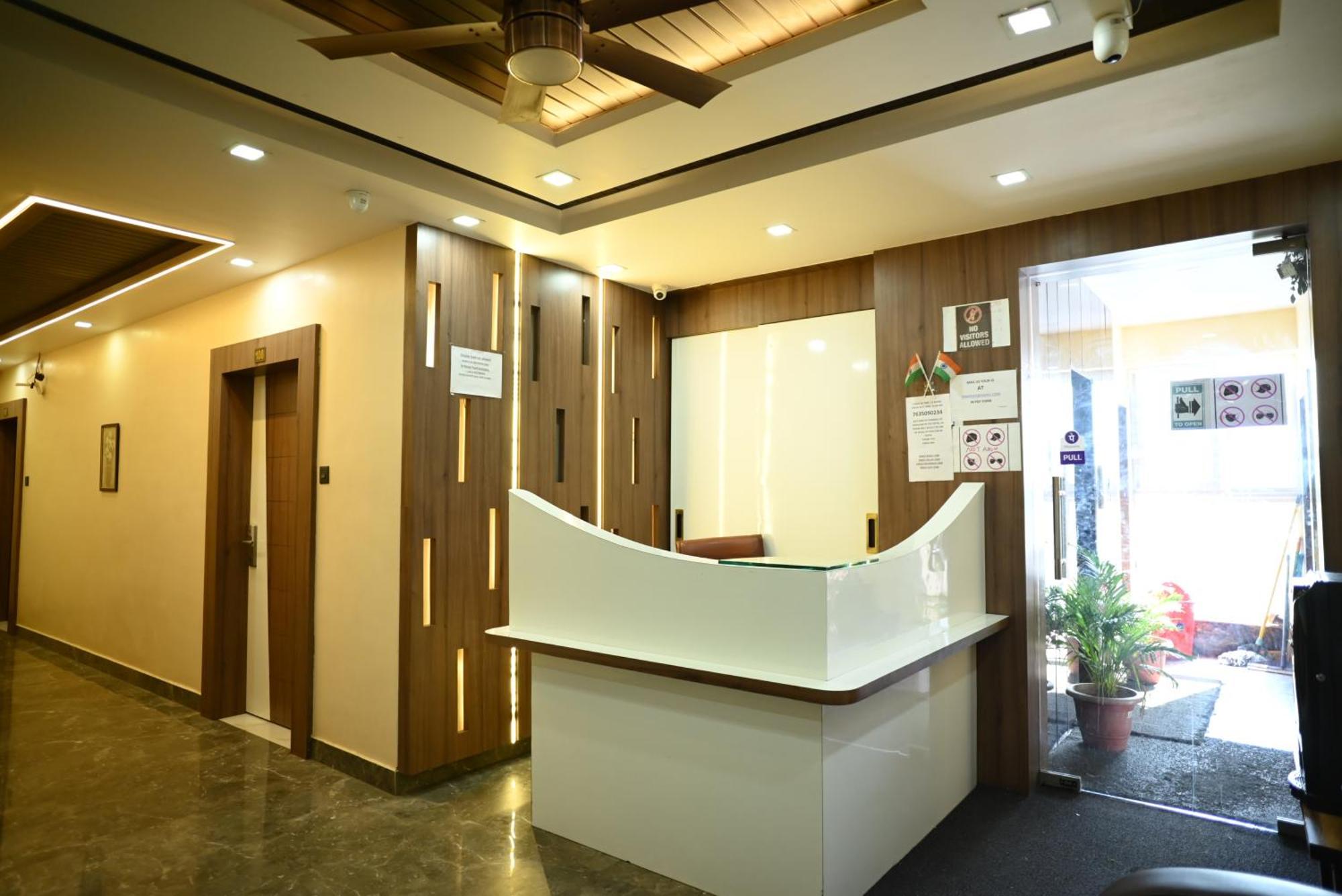Kings Inn Hotel Ранчі Екстер'єр фото